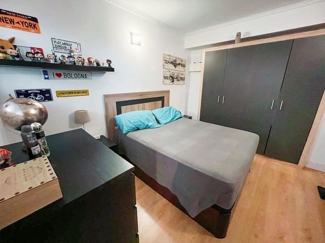 8 bedroom Villa for sale in Benidorm with pool - € 945,000 (Ref: 8834622)