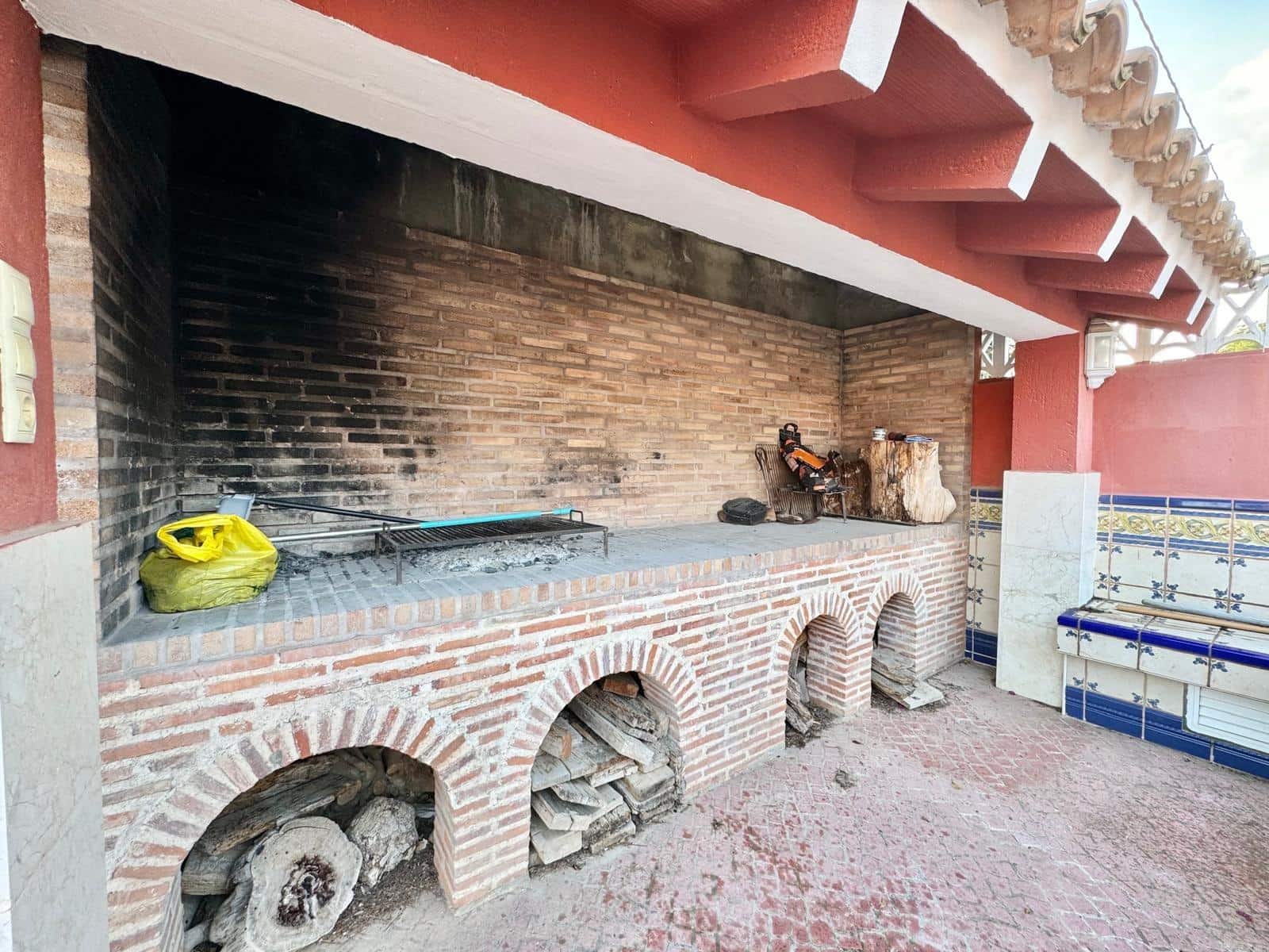 4 slaapkamer Villa te koop in Alfaz del Pi / L'Alfas del Pi met zwembad garage - € 1.200.000 (Ref: 8836549)