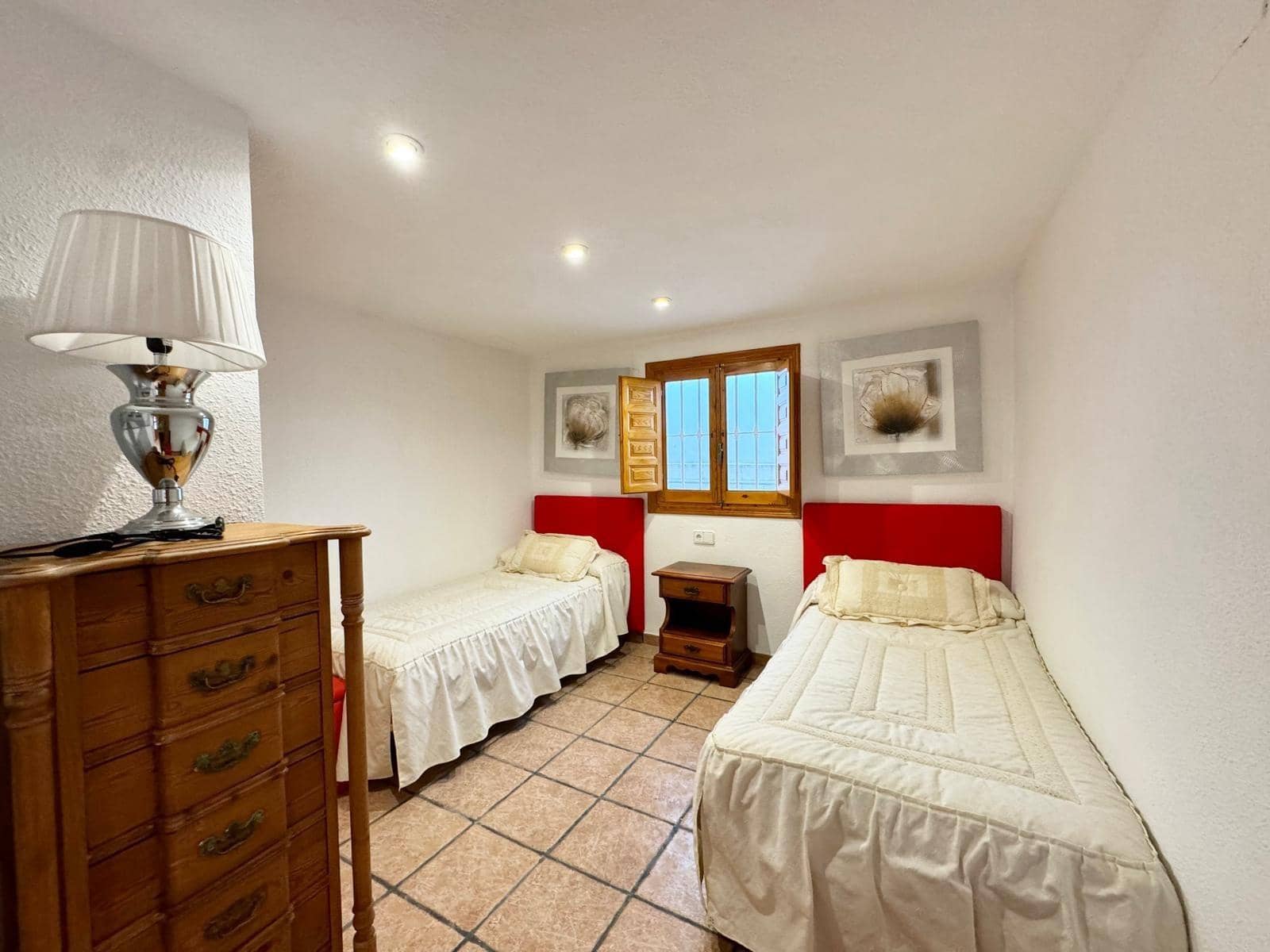 4 slaapkamer Villa te koop in Alfaz del Pi / L'Alfas del Pi met zwembad garage - € 1.200.000 (Ref: 8836549)