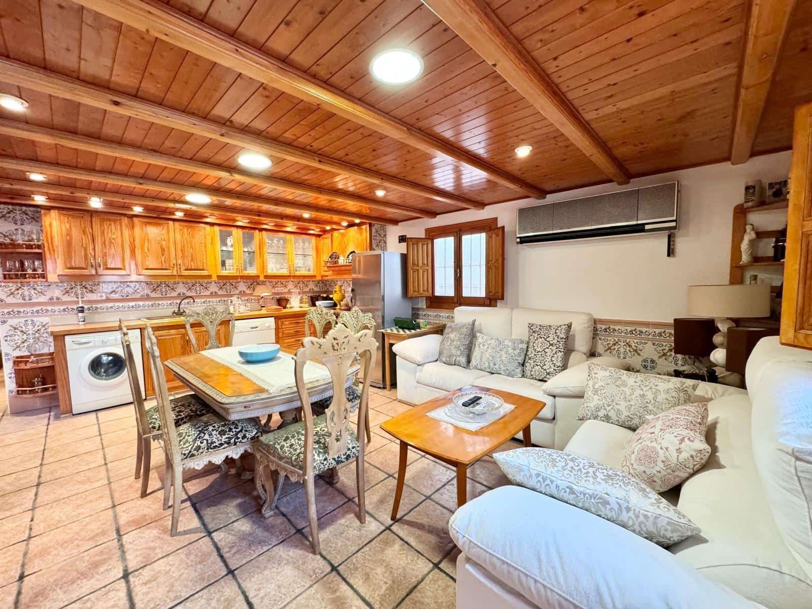 4 slaapkamer Villa te koop in Alfaz del Pi / L'Alfas del Pi met zwembad garage - € 1.200.000 (Ref: 8836549)