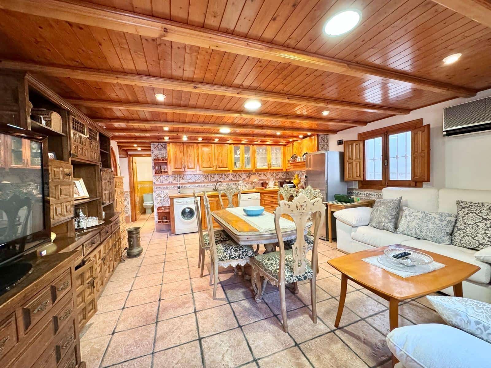 4 slaapkamer Villa te koop in Alfaz del Pi / L'Alfas del Pi met zwembad garage - € 1.200.000 (Ref: 8836549)