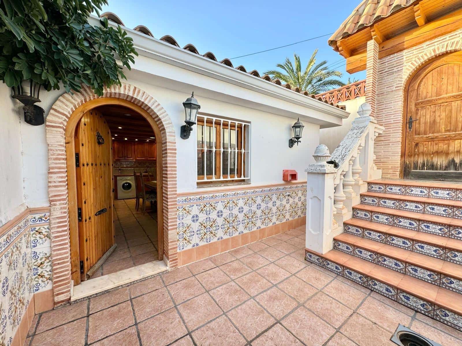 4 slaapkamer Villa te koop in Alfaz del Pi / L'Alfas del Pi met zwembad garage - € 1.200.000 (Ref: 8836549)