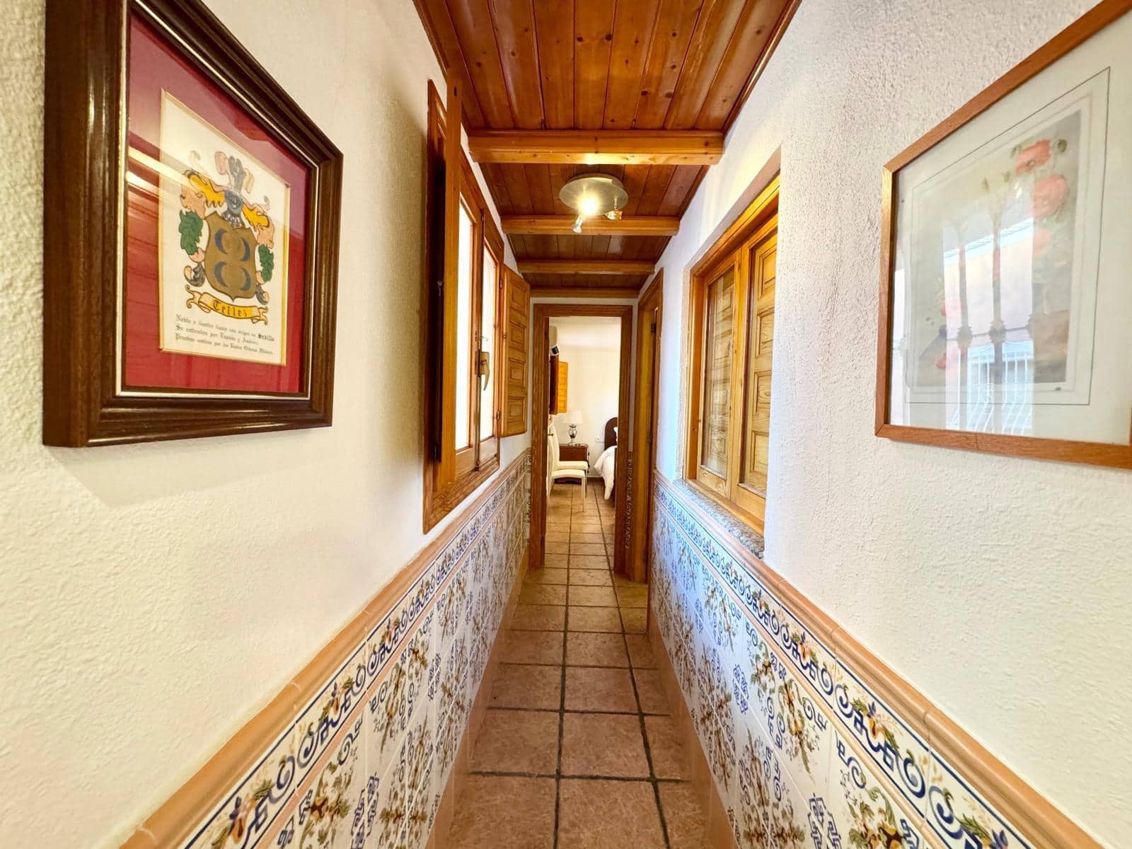 4 slaapkamer Villa te koop in Alfaz del Pi / L'Alfas del Pi met zwembad garage - € 1.200.000 (Ref: 8836549)