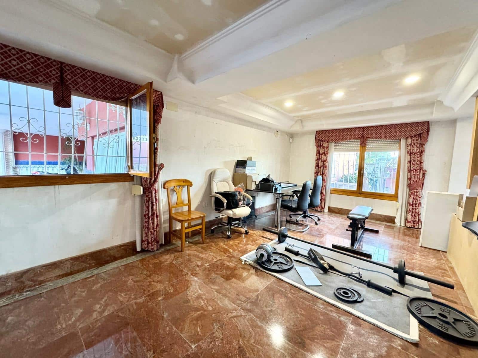 4 slaapkamer Villa te koop in Alfaz del Pi / L'Alfas del Pi met zwembad garage - € 1.200.000 (Ref: 8836549)