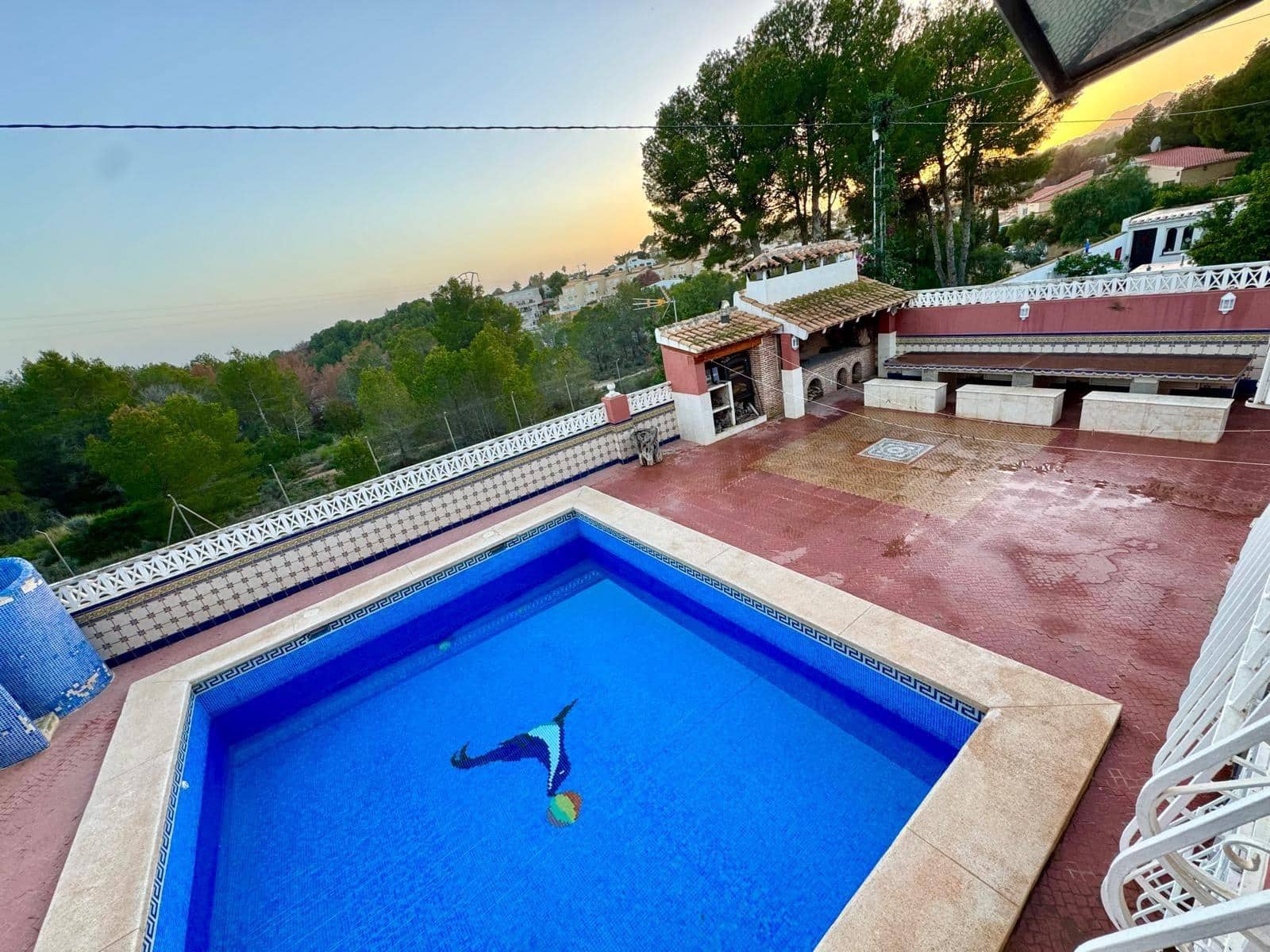 4 slaapkamer Villa te koop in Alfaz del Pi / L'Alfas del Pi met zwembad garage - € 1.200.000 (Ref: 8836549)