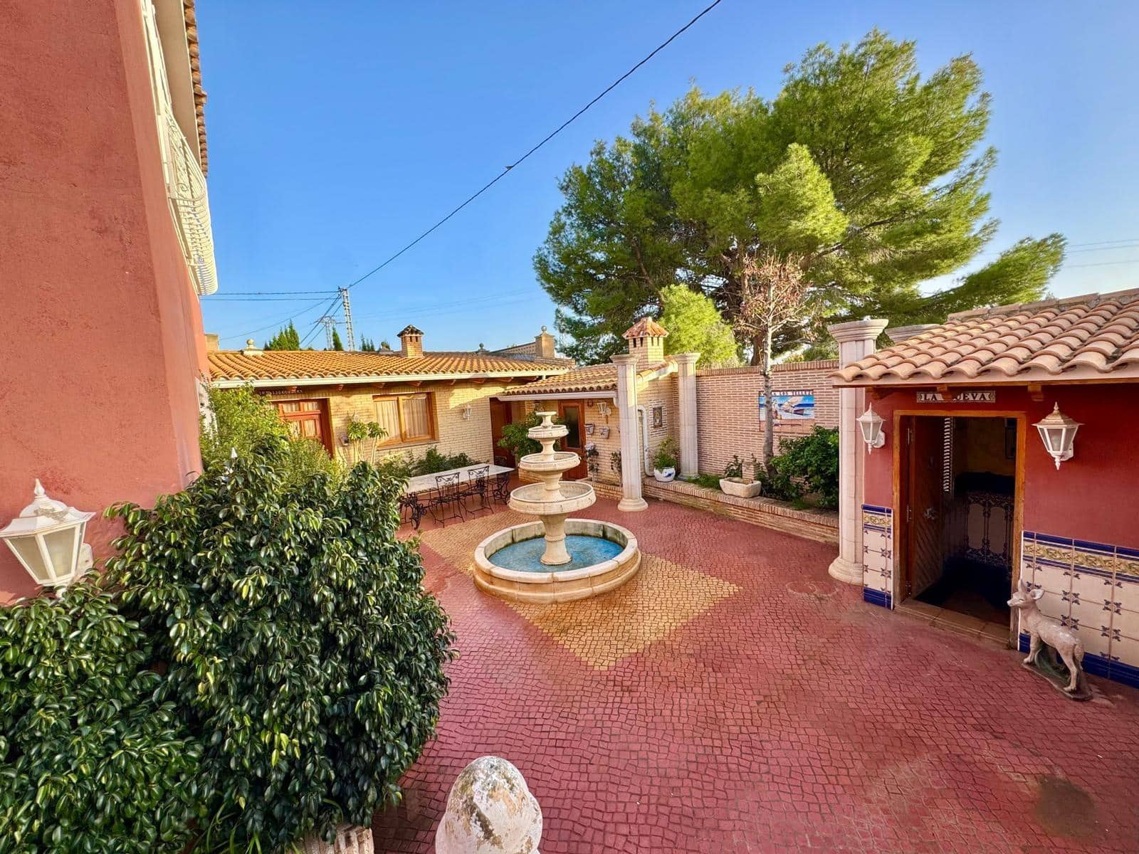 4 slaapkamer Villa te koop in Alfaz del Pi / L'Alfas del Pi met zwembad garage - € 1.200.000 (Ref: 8836549)