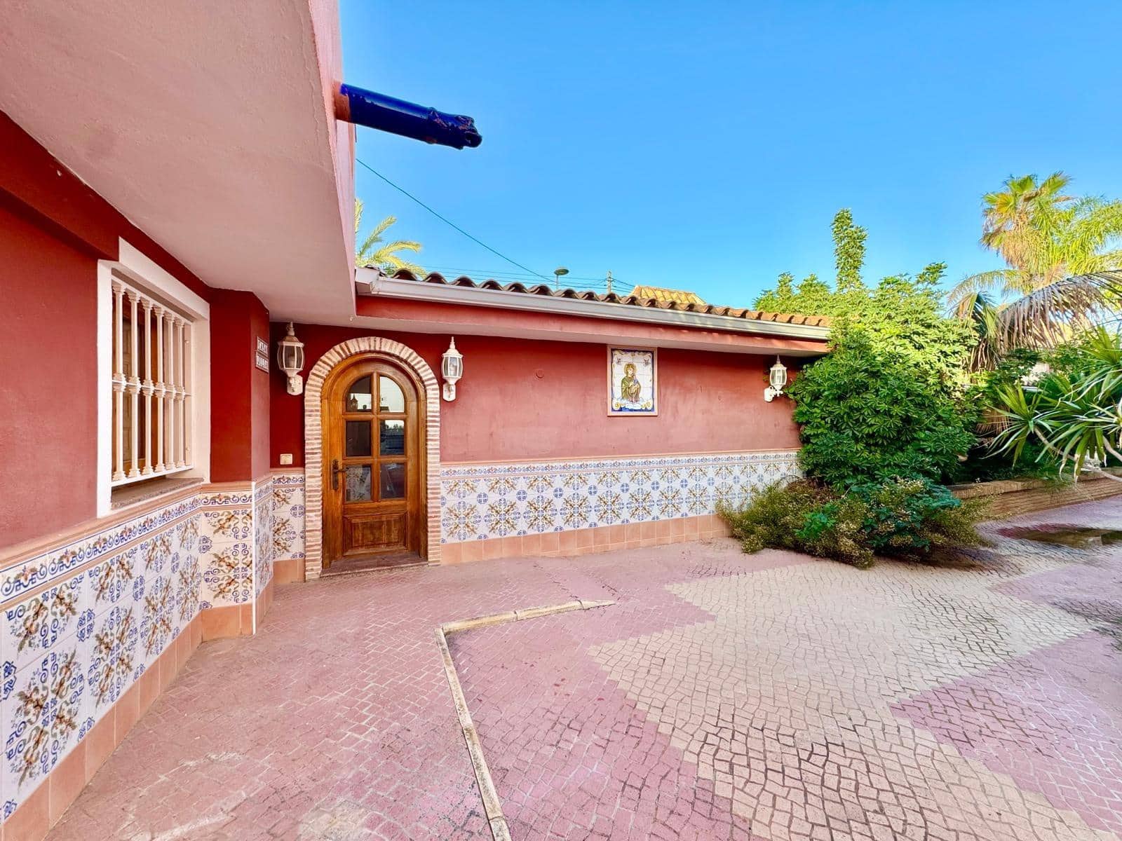 4 slaapkamer Villa te koop in Alfaz del Pi / L'Alfas del Pi met zwembad garage - € 1.200.000 (Ref: 8836549)