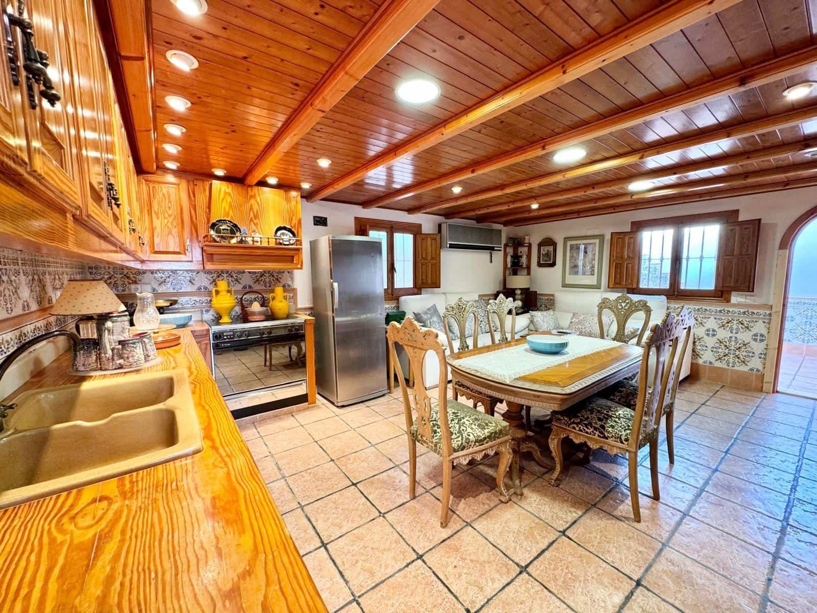 4 slaapkamer Villa te koop in Alfaz del Pi / L'Alfas del Pi met zwembad garage - € 1.200.000 (Ref: 8836549)