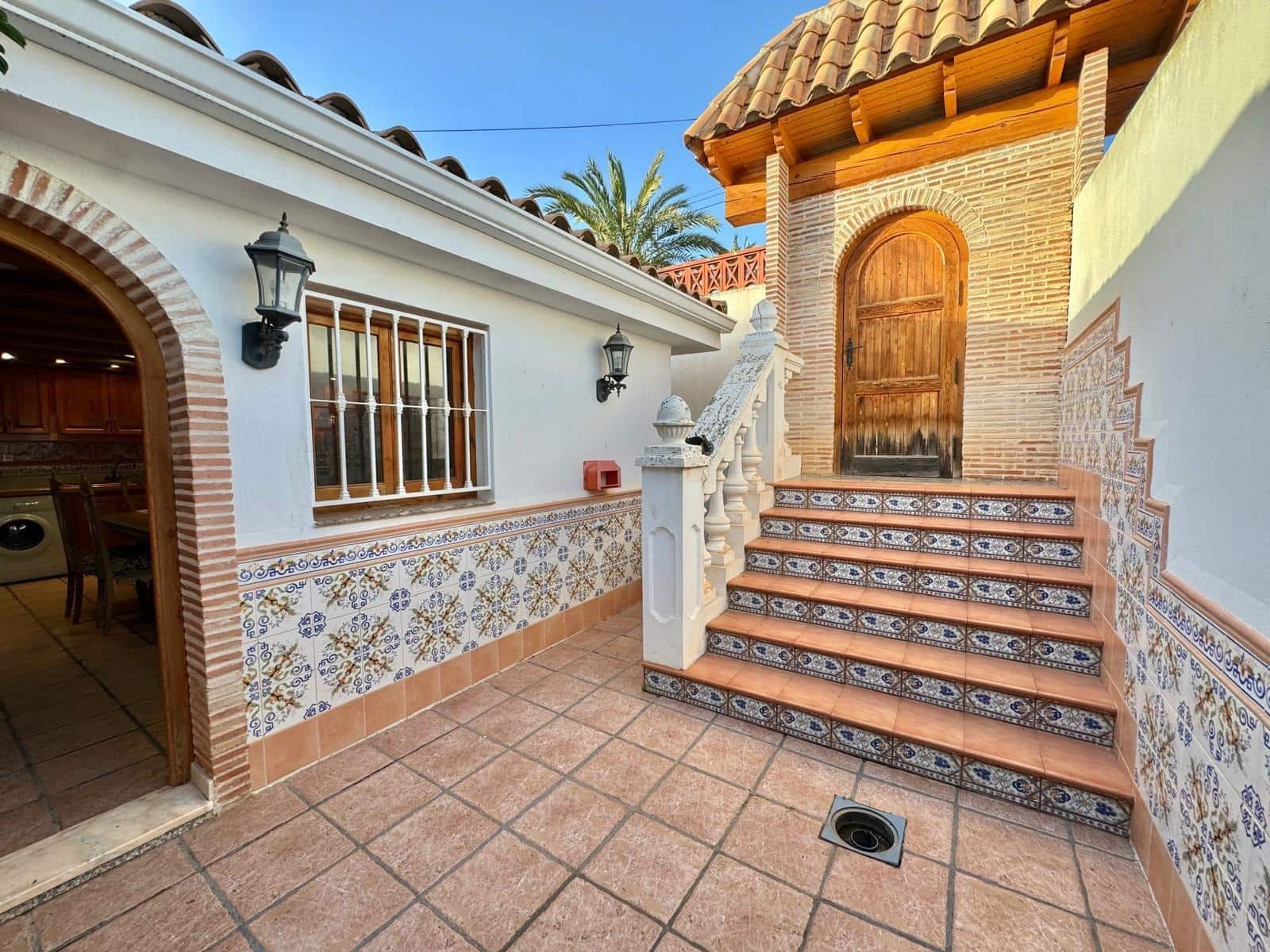 4 slaapkamer Villa te koop in Alfaz del Pi / L'Alfas del Pi met zwembad garage - € 1.200.000 (Ref: 8836549)