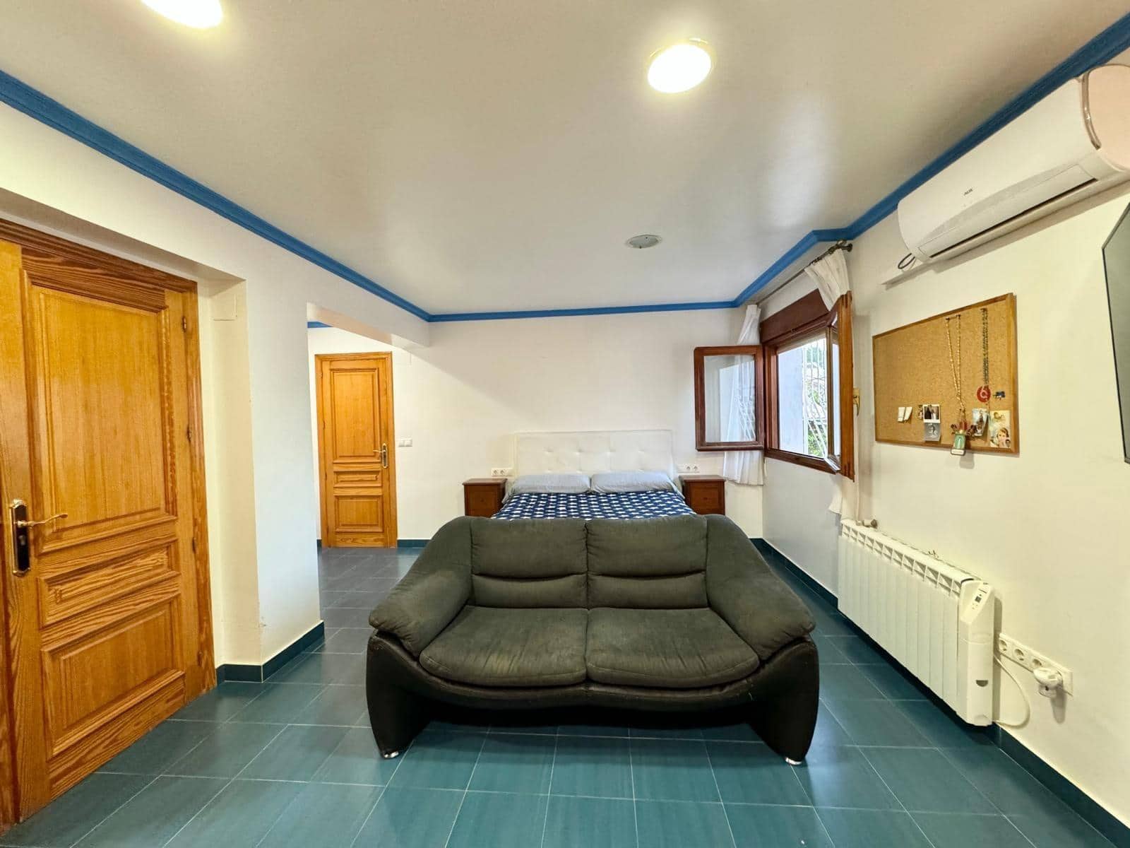 4 slaapkamer Villa te koop in Alfaz del Pi / L'Alfas del Pi met zwembad garage - € 1.200.000 (Ref: 8836549)