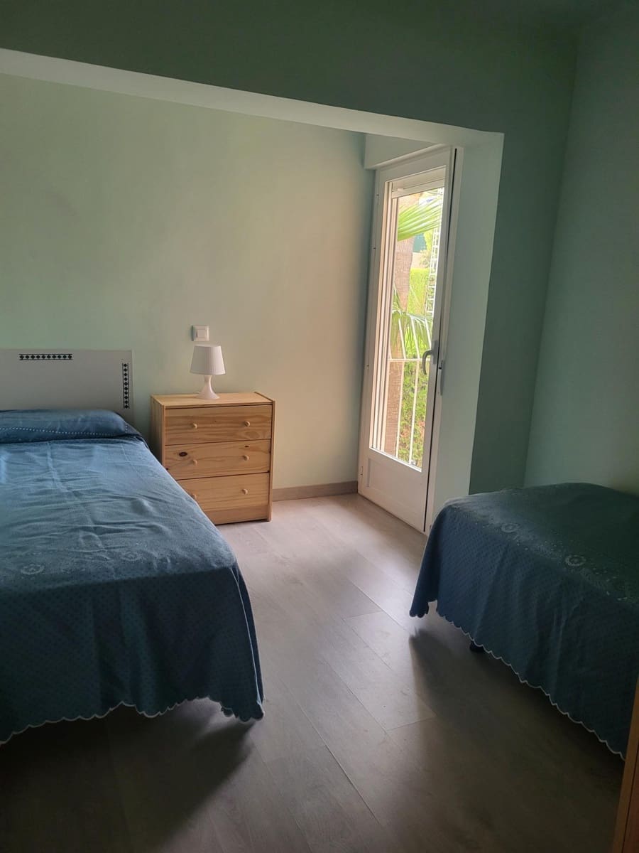 4 makuuhuone Huvila vuokrattavana paikassa Albir mukana uima-altaan 
autotalli - 2 000 € (Ref: 8865332)