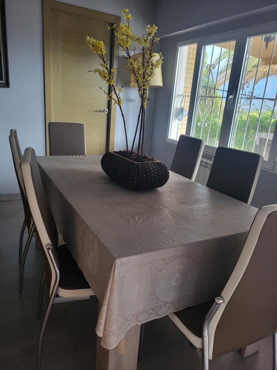 4 makuuhuone Huvila vuokrattavana paikassa Albir mukana uima-altaan 
autotalli - 2 000 € (Ref: 8865332)
