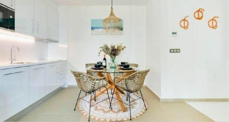 2 soverom Leilighet til salgs i Benidorm med svømmebasseng - € 485 000 (Ref: 8879994)