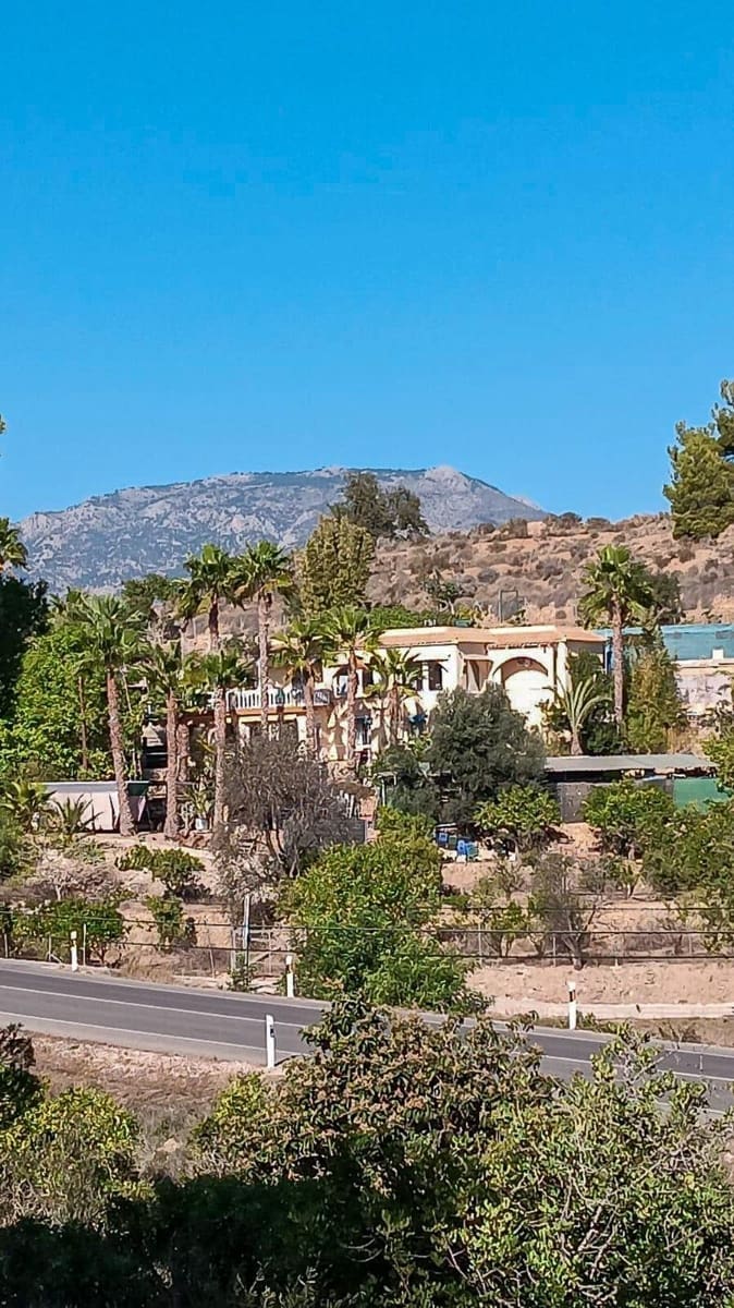 5 slaapkamer Finca/Landhuis te koop in La Nucia - € 650.000 (Ref: 8896964)