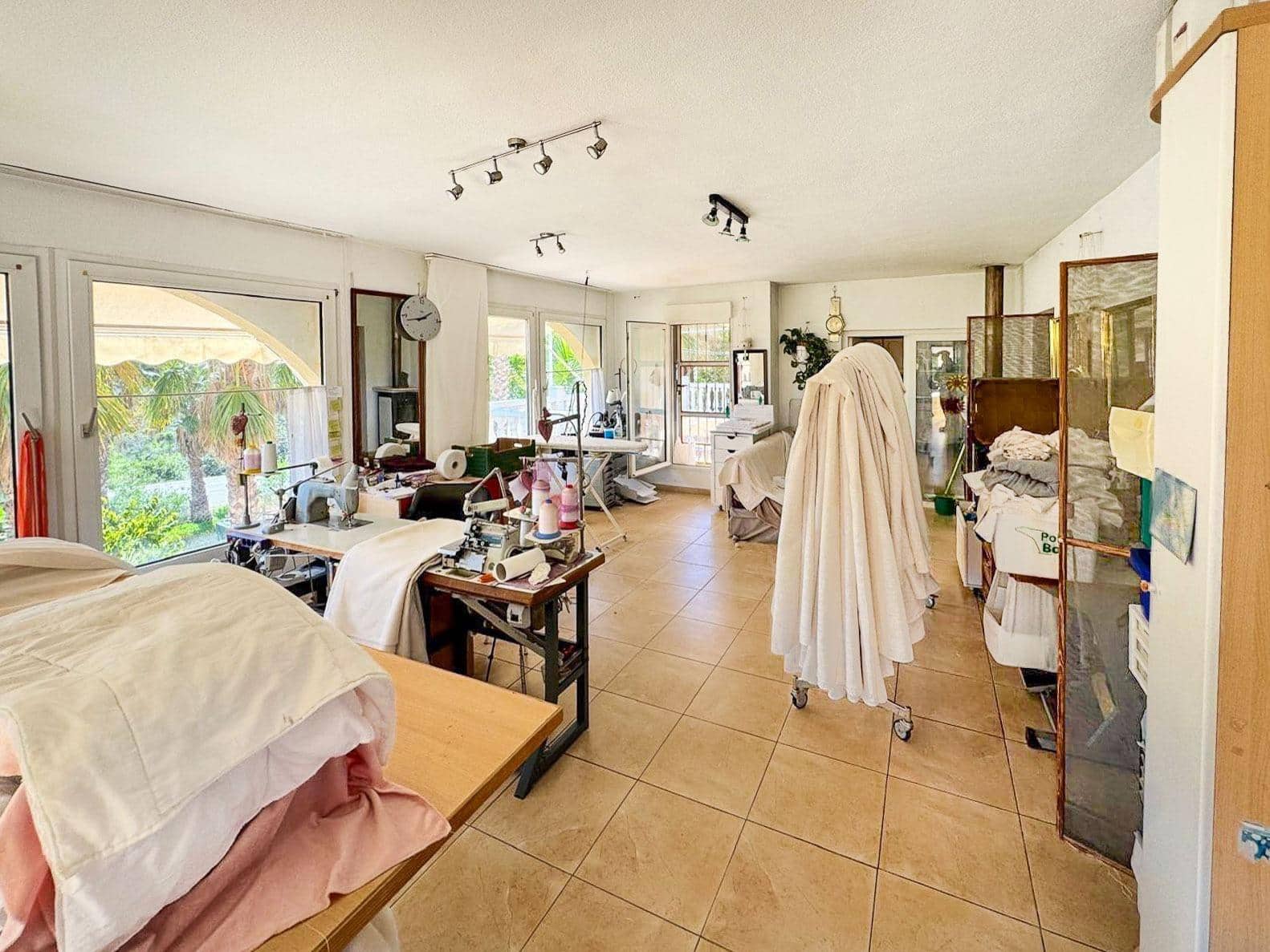 5 slaapkamer Finca/Landhuis te koop in La Nucia - € 650.000 (Ref: 8896964)