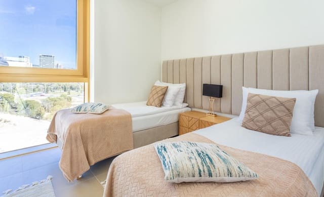 2 soverom Leilighet til salgs i Benidorm med svømmebasseng - € 525 000 (Ref: 8905628)