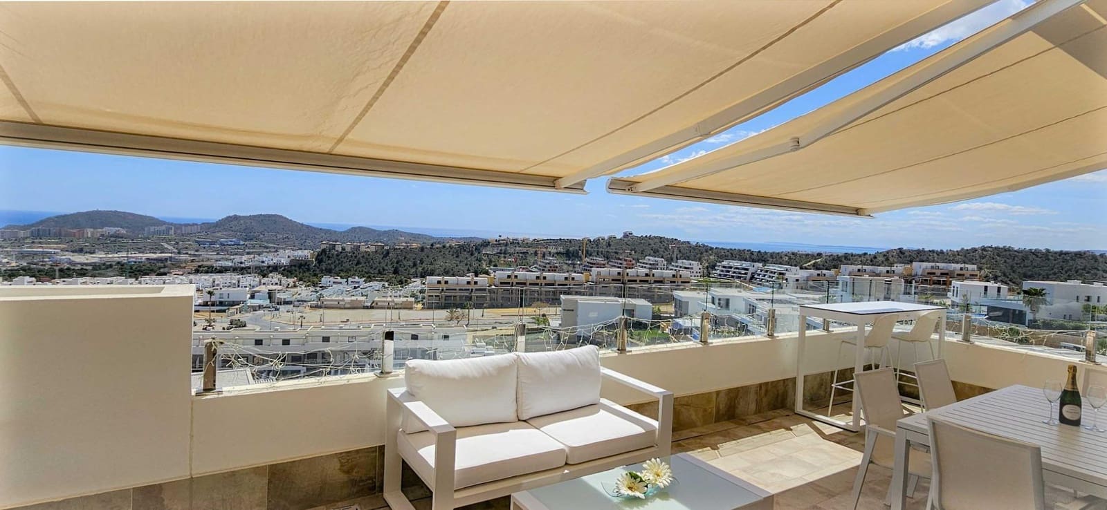 2 bedroom Apartment for sale in Finestrat with pool - € 375,000 (Ref: 8943968)