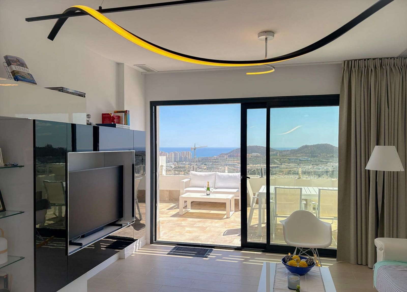 2 bedroom Apartment for sale in Finestrat with pool - € 375,000 (Ref: 8943968)