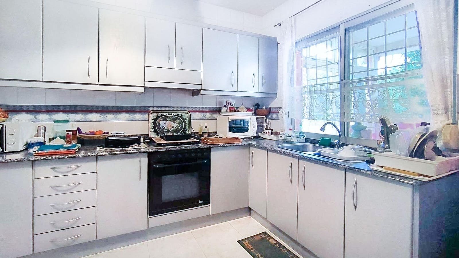 4 bedroom Villa for sale in La Nucia with pool - € 560,000 (Ref: 8954380)