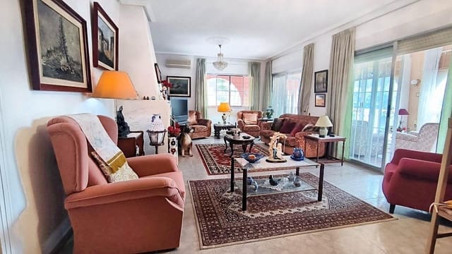 4 Zimmer Villa zu verkaufen in La Nucia mit Pool - 560.000 € (Ref: 8954380)