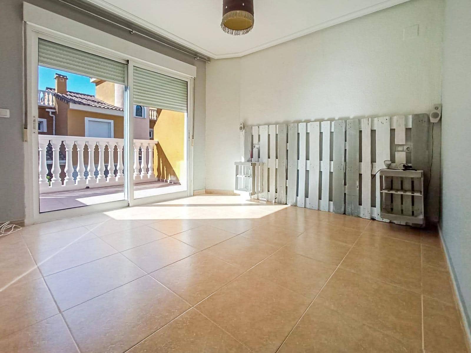 3 soveværelse Rækkehus til salg i La Nucia med swimmingpool garage - € 330.000 (Ref: 9005436)