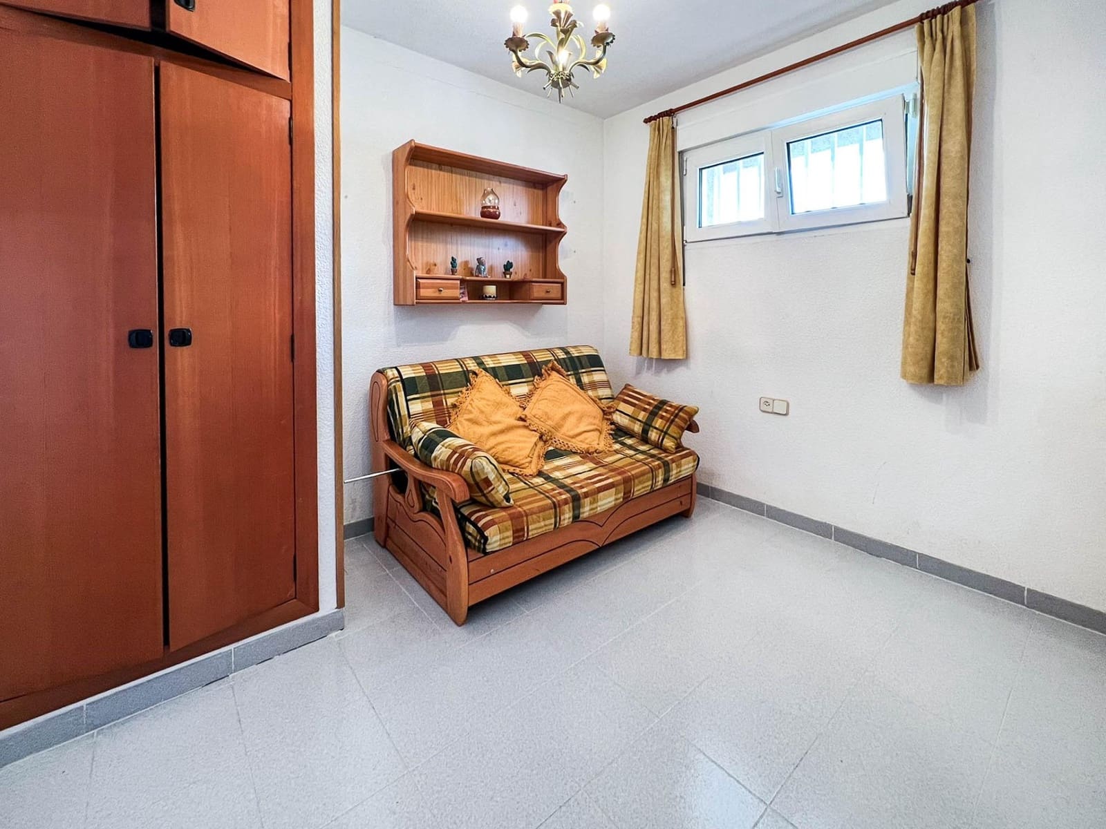 2 soverom Leilighet til salgs i Albir med garasje - € 379 000 (Ref: 9020807)