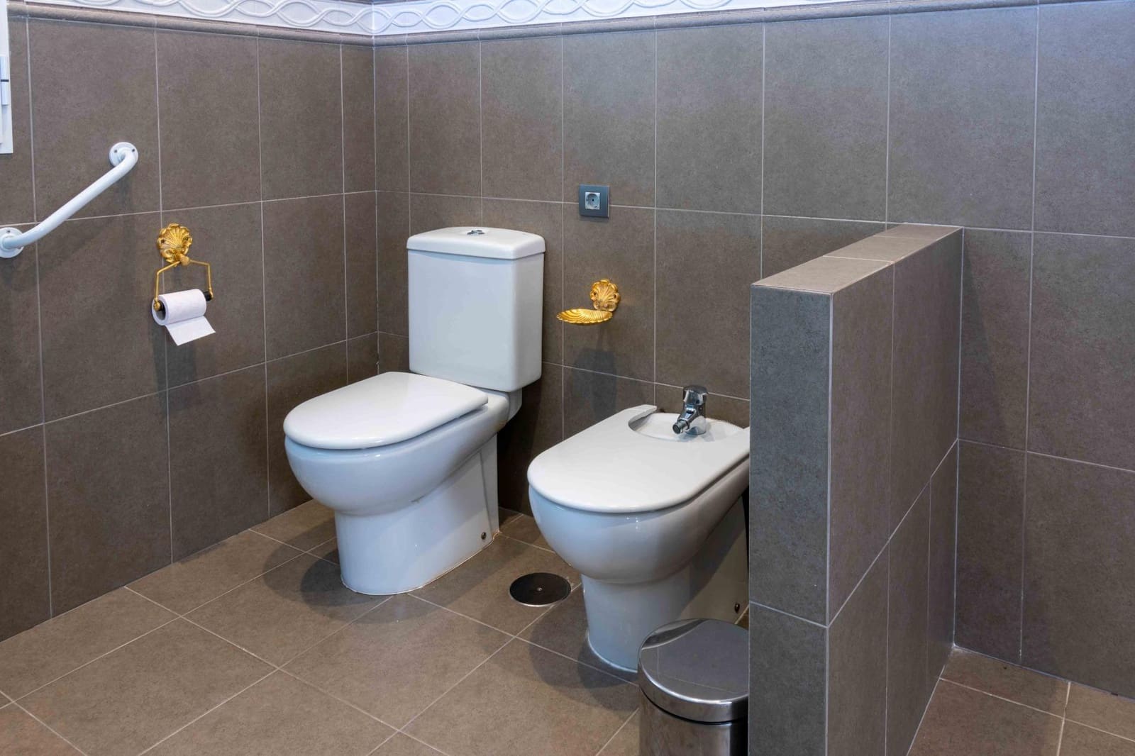 4 bedroom Villa for sale in Albir with pool garage - € 999,000 (Ref: 9062242)