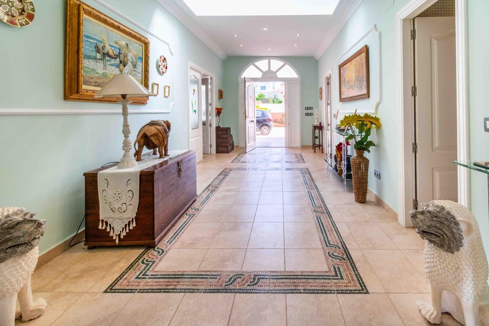 4 bedroom Villa for sale in Albir with pool garage - € 999,000 (Ref: 9062242)