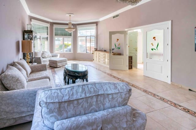 4 soveværelse Villa til salg i Albir, Alfaz del Pi / L'Alfàs del Pi med swimmingpool garage - € 999.000 (Ref: 9062242)