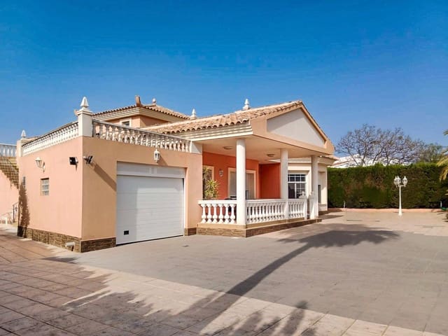 4 soveværelse Villa til salg i Albir, Alfaz del Pi / L'Alfàs del Pi med swimmingpool garage - € 999.000 (Ref: 9062242)