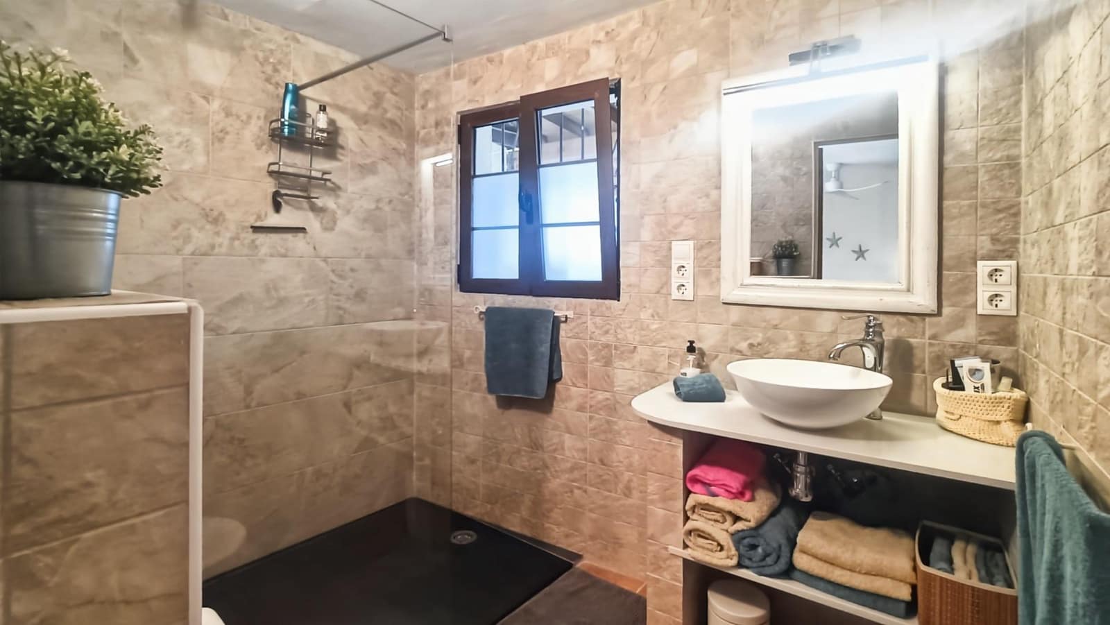 6 bedroom Villa for sale in Albir with pool garage - € 1,180,000 (Ref: 9068750)