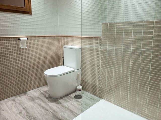 Appartement de 1 chambre à louer à Albir, Alfaz del Pi / L'Alfàs del Pi avec piscine - 1 000 € (Ref: 9074995)