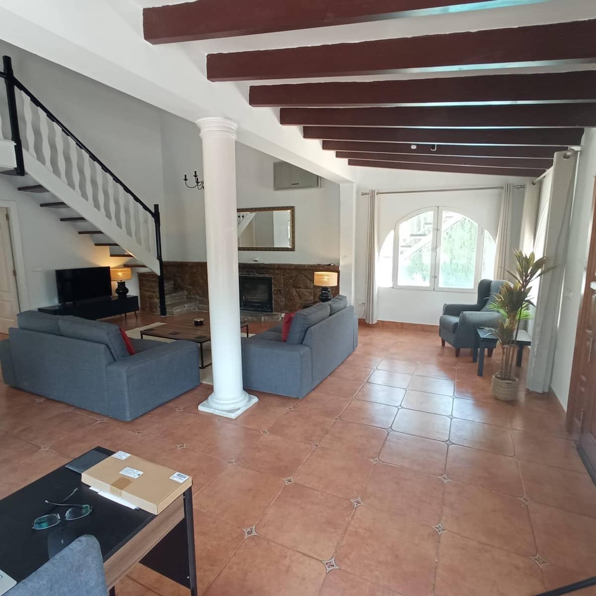 4 soverom Villa til leie i Alfaz del Pi / L'Alfas del Pi med svømmebasseng - € 2 450 (Ref: 9095162)