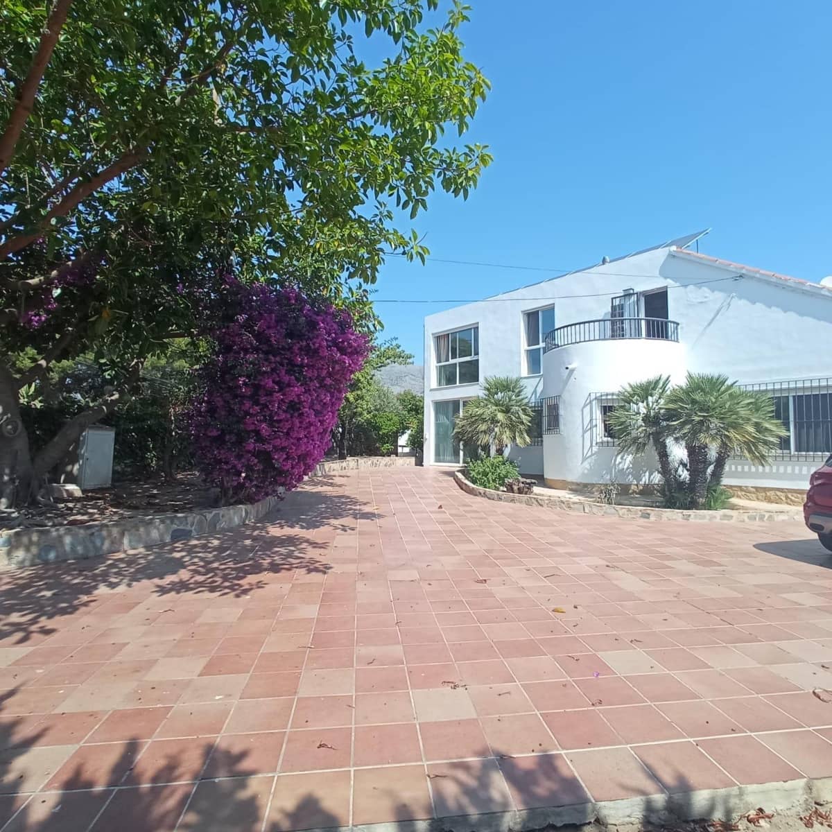 4 soverom Villa til leie i Alfaz del Pi / L'Alfas del Pi med svømmebasseng - € 2 450 (Ref: 9095162)