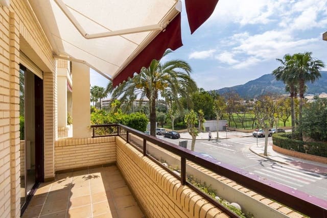 2 bedroom Apartment for rent in Albir, Alfaz del Pi / L'Alfàs del Pi with pool - € 1,600 (Ref: 9129633)