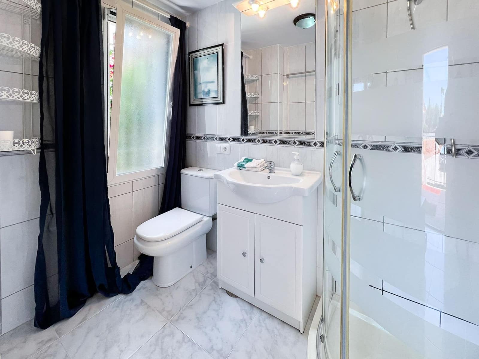 3 bedroom Villa for sale in La Nucia with pool - € 495,000 (Ref: 9134294)