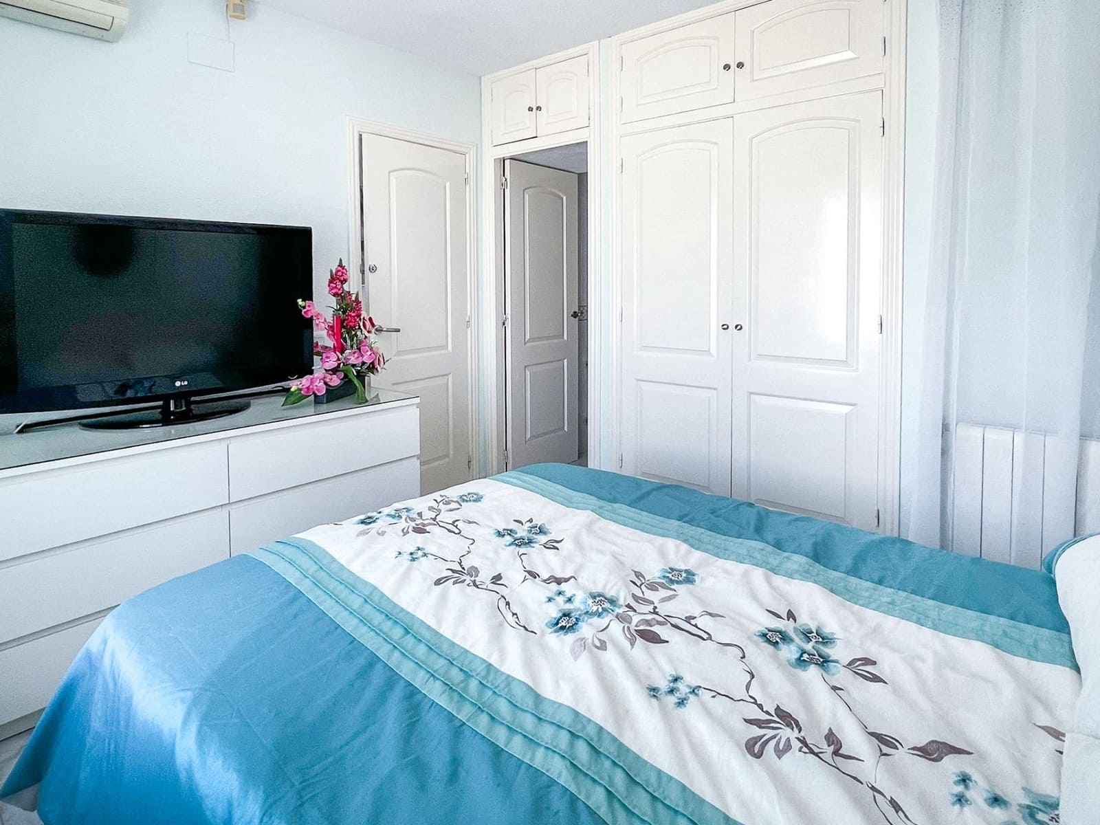 3 bedroom Villa for sale in La Nucia with pool - € 495,000 (Ref: 9134294)