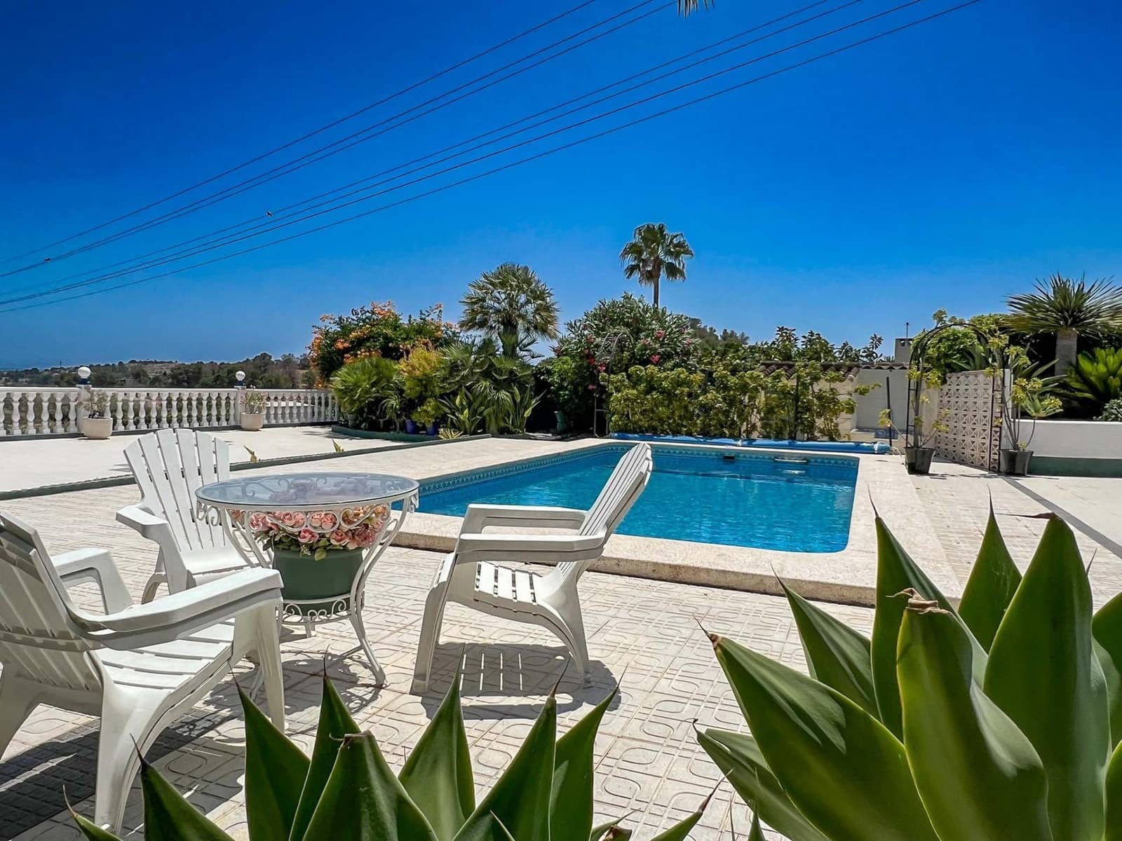 3 bedroom Villa for sale in La Nucia with pool - € 495,000 (Ref: 9134294)