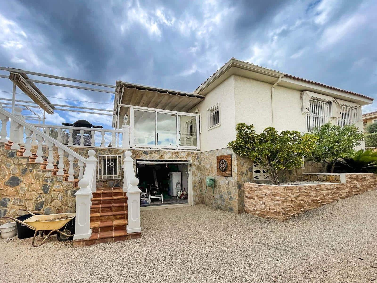 4 bedroom Villa for sale in Alfaz del Pi / L'Alfas del Pi with pool garage - € 495,000 (Ref: 9149165)