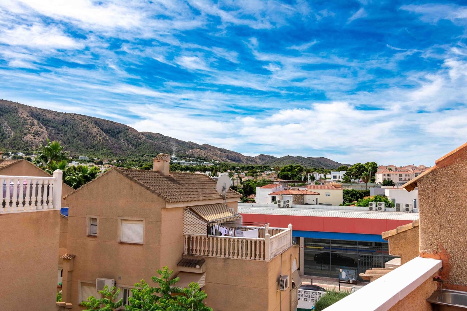 1 soverom Leilighet til salgs i Albir med svømmebasseng - € 225 000 (Ref: 9197658)