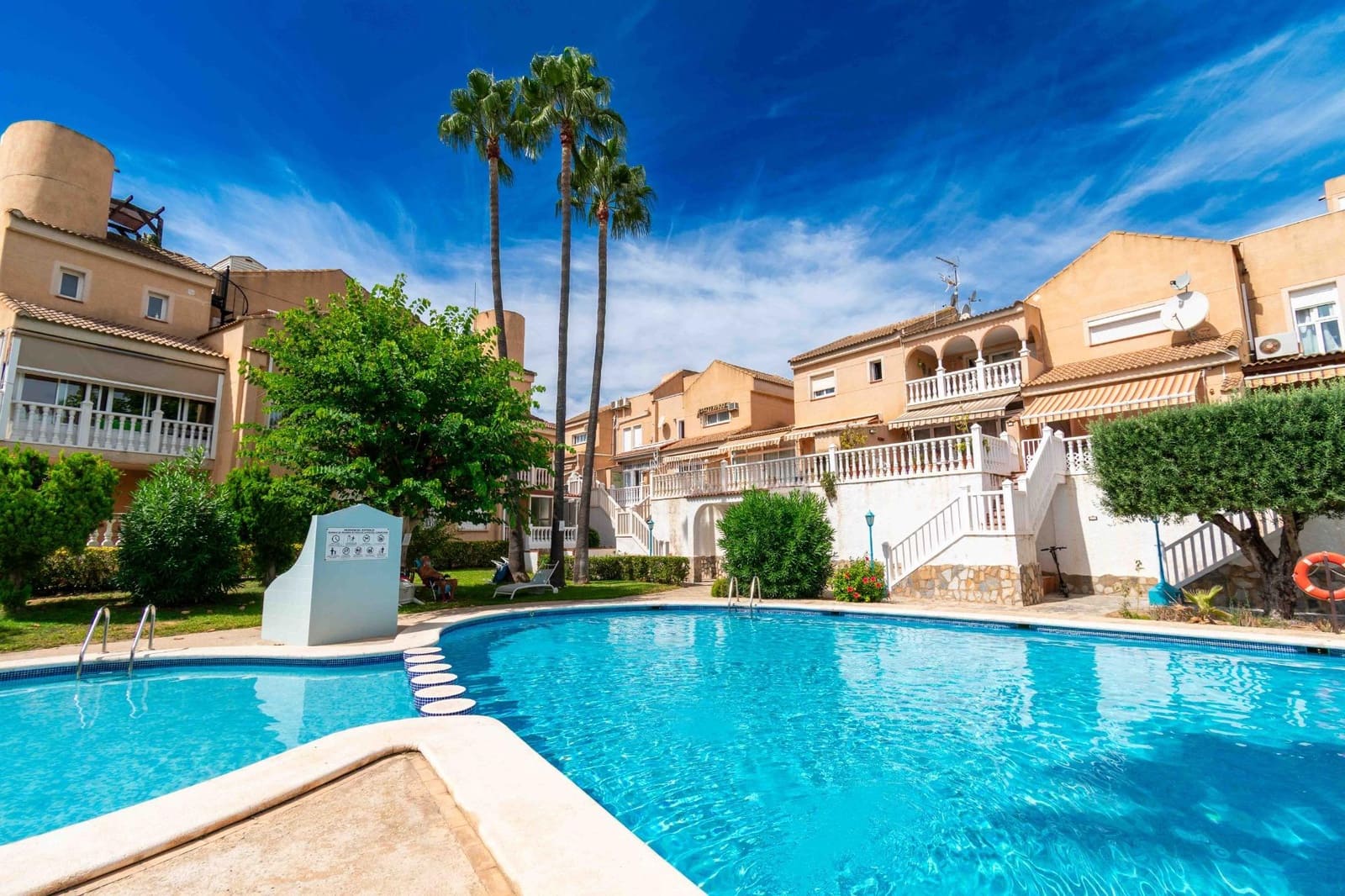 1 soverom Leilighet til salgs i Albir med svømmebasseng - € 225 000 (Ref: 9197658)