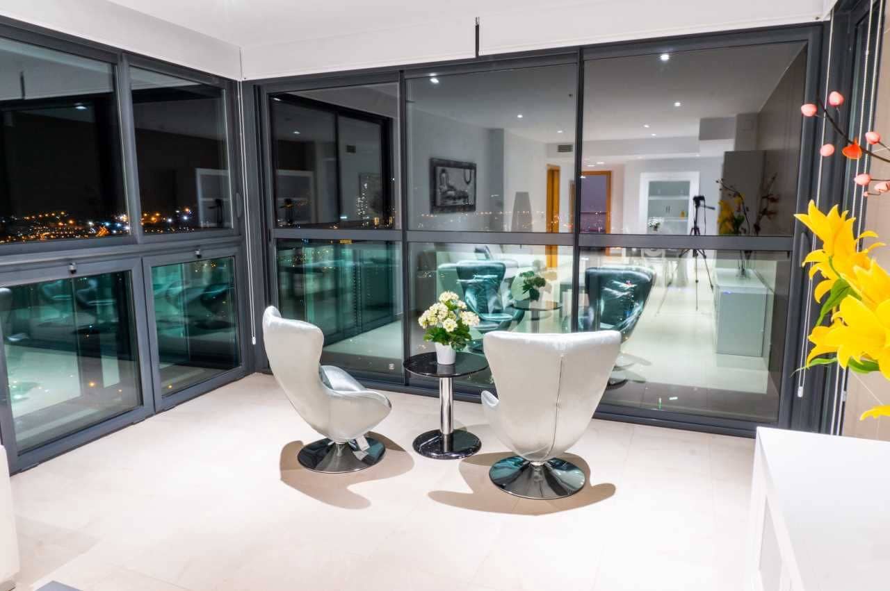 4 soverom Leilighet til leie i Benidorm med svømmebasseng garasje - € 3 850 (Ref: 9202361)