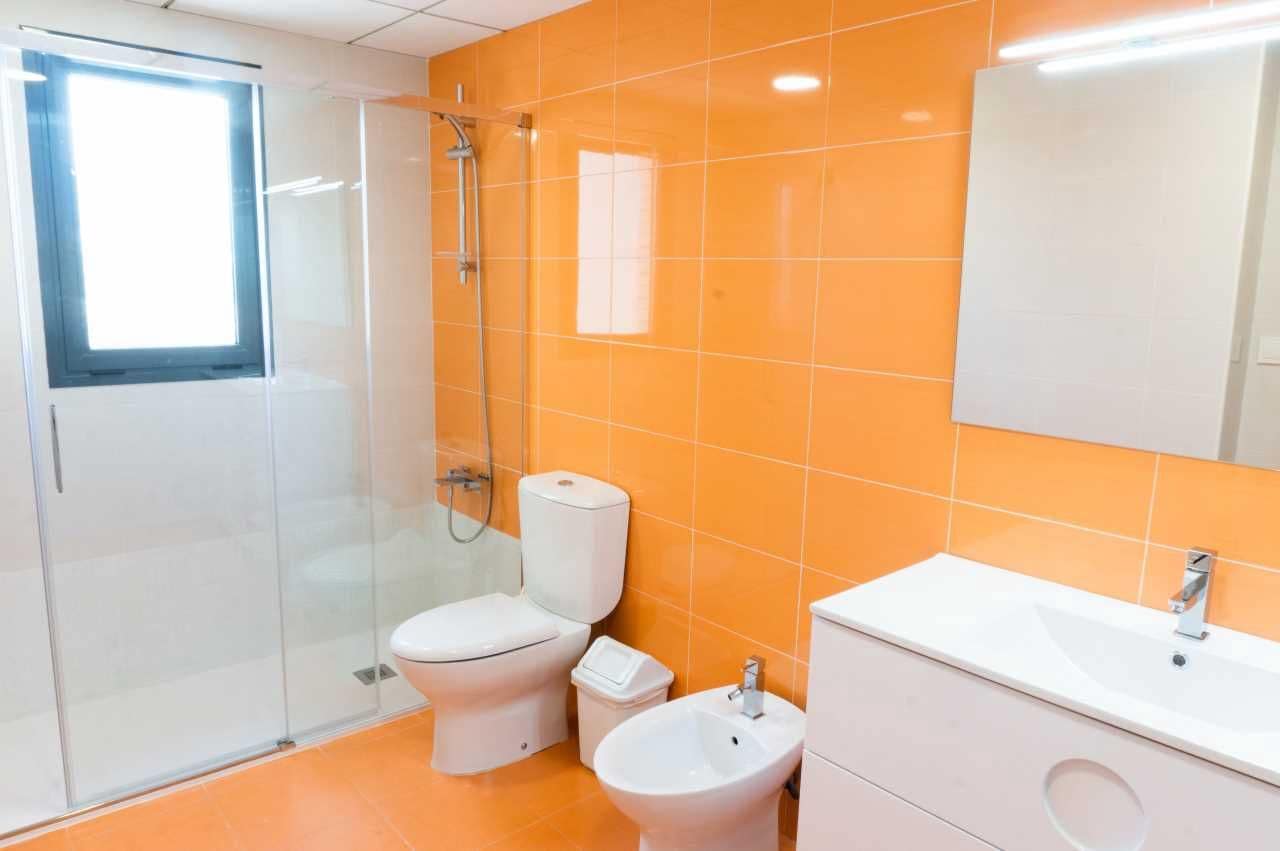 4 soverom Leilighet til leie i Benidorm med svømmebasseng garasje - € 3 850 (Ref: 9202361)