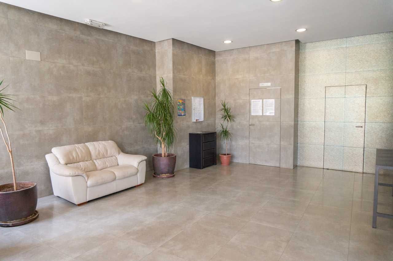 4 soverom Leilighet til leie i Benidorm med svømmebasseng garasje - € 3 850 (Ref: 9202361)