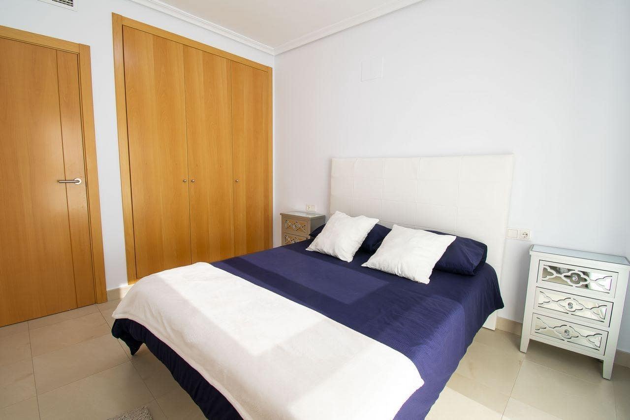 4 soverom Leilighet til leie i Benidorm med svømmebasseng garasje - € 3 850 (Ref: 9202361)