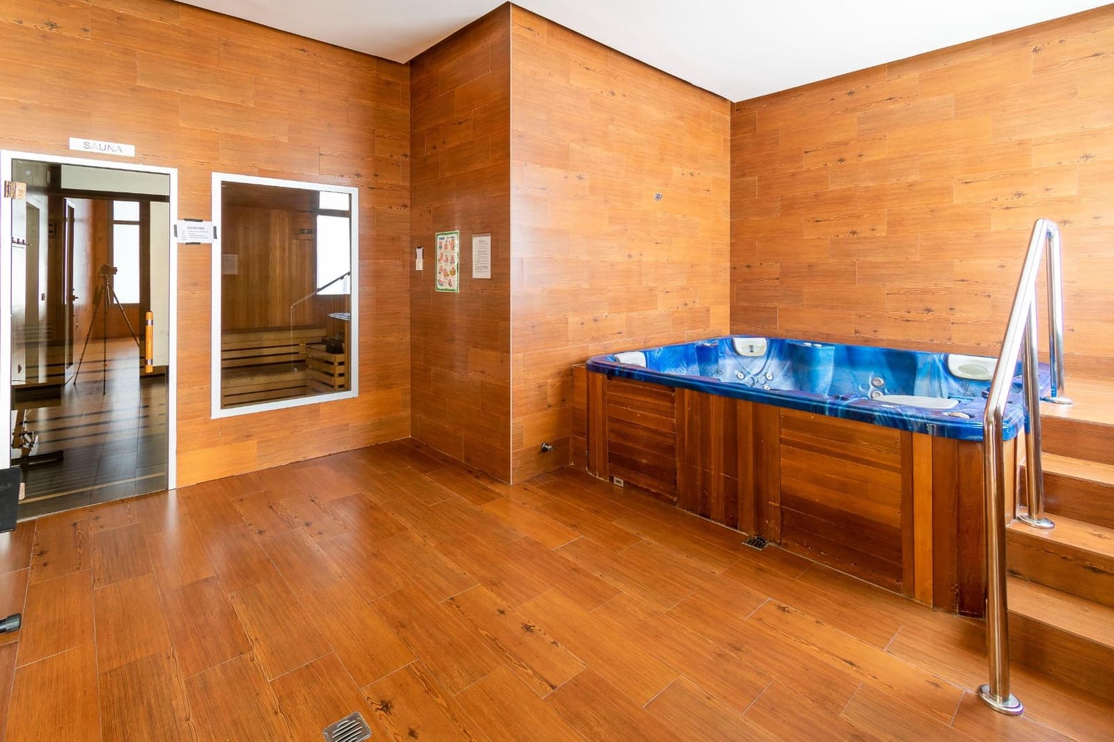 4 soverom Leilighet til leie i Benidorm med svømmebasseng garasje - € 3 850 (Ref: 9202361)