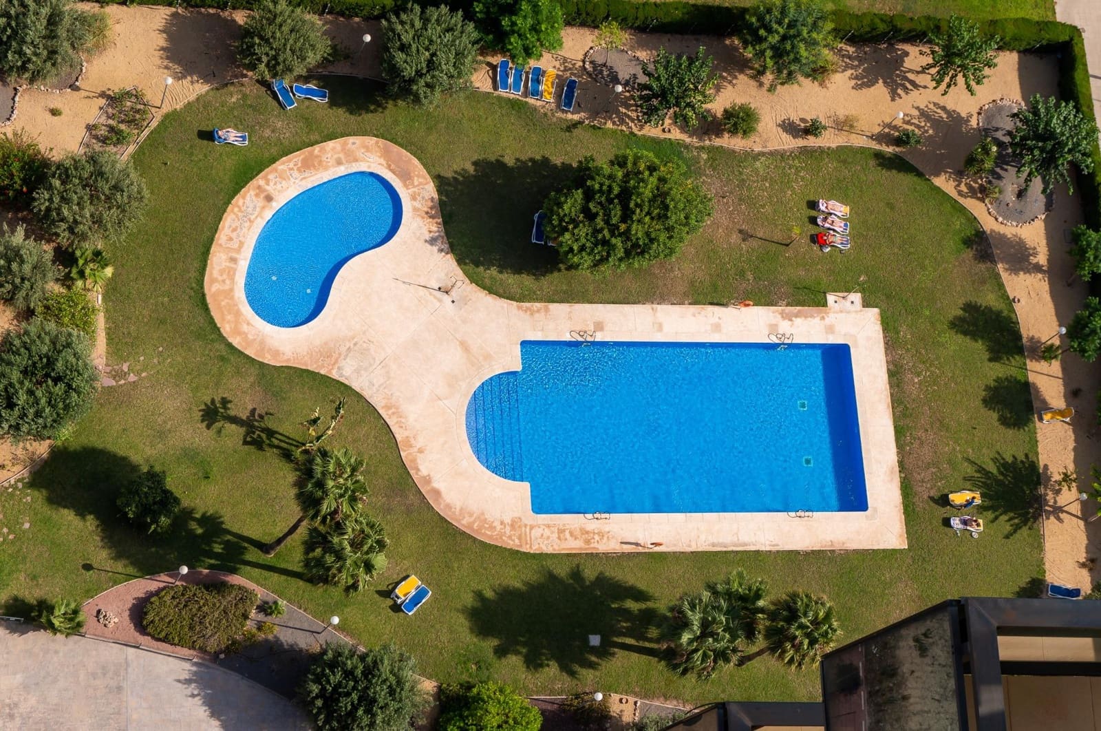 4 soverom Leilighet til leie i Benidorm med svømmebasseng garasje - € 3 850 (Ref: 9202361)