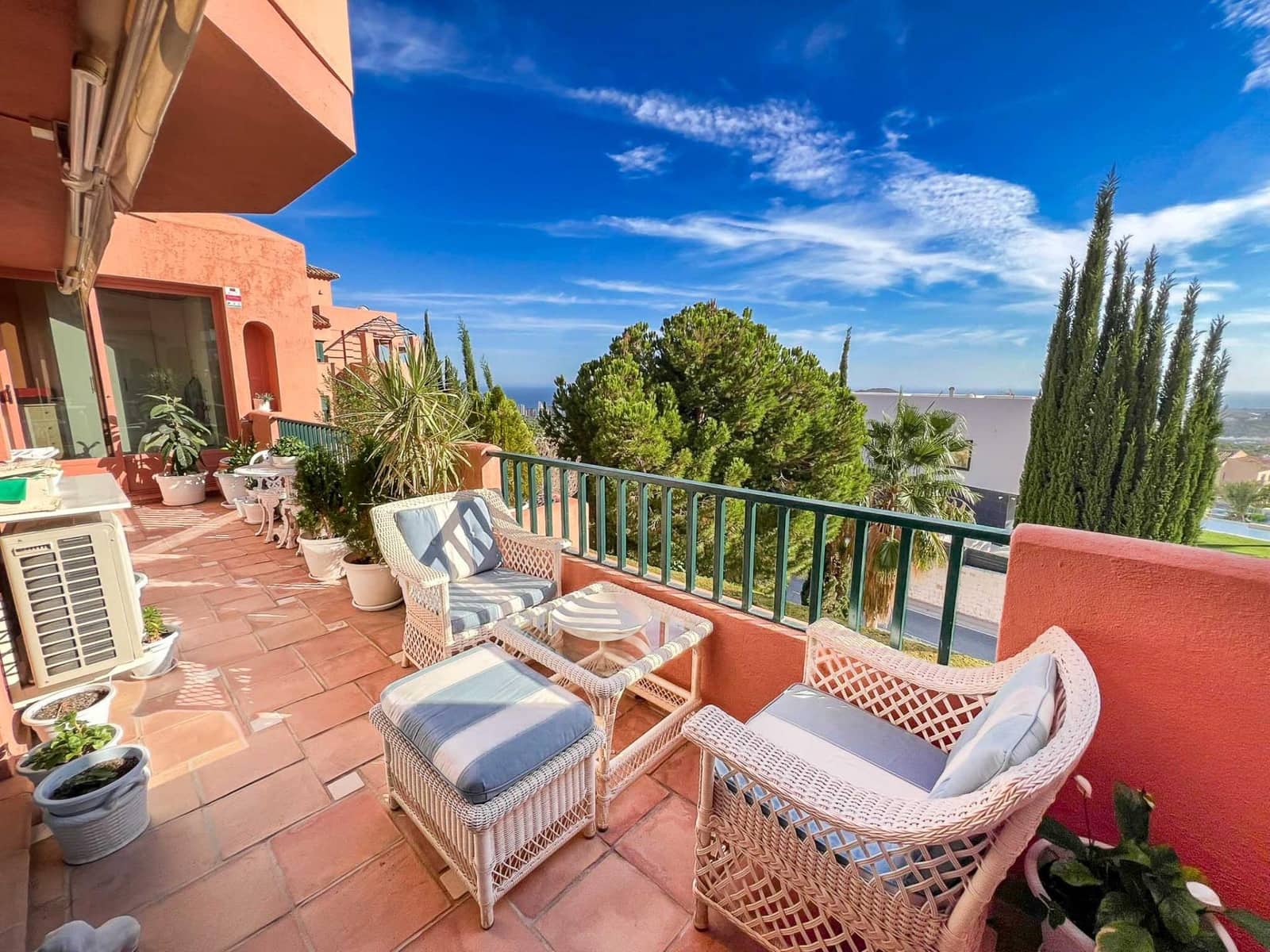 2 sypialnia Apartament na sprzedaż w Finestrat z basenem garażem - 359 000 € (Ref: 9243307)