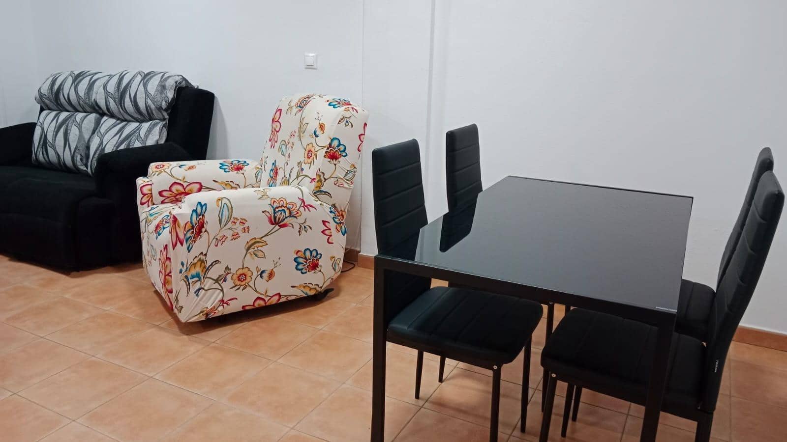 1 quarto Apartamento para arrendar em Albir com piscina - 850 € (Ref: 9255214)