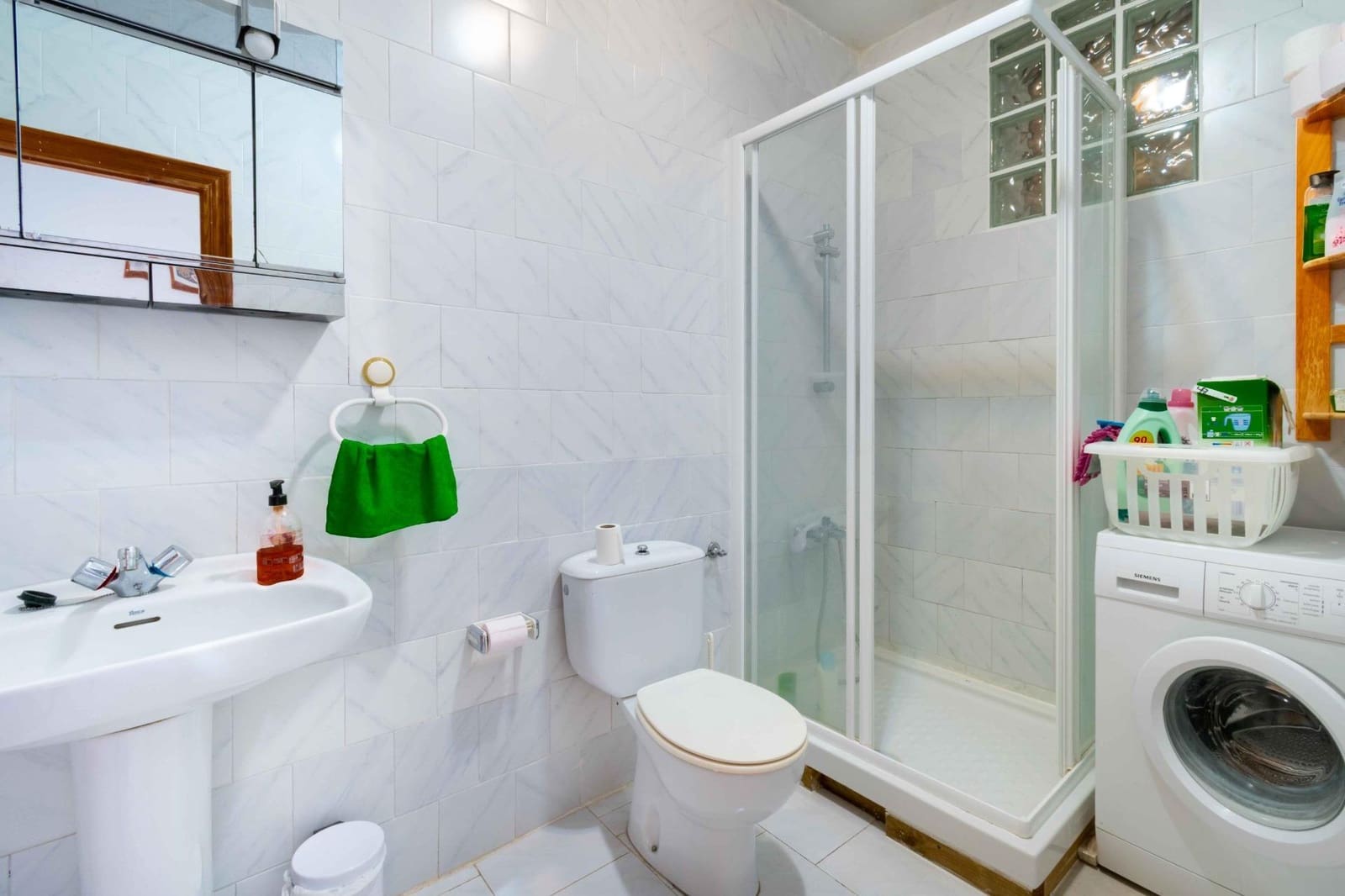 3 slaapkamer Rijtjeshuis te koop in Alfaz del Pi / L'Alfas del Pi met zwembad - € 250.000 (Ref: 9296810)